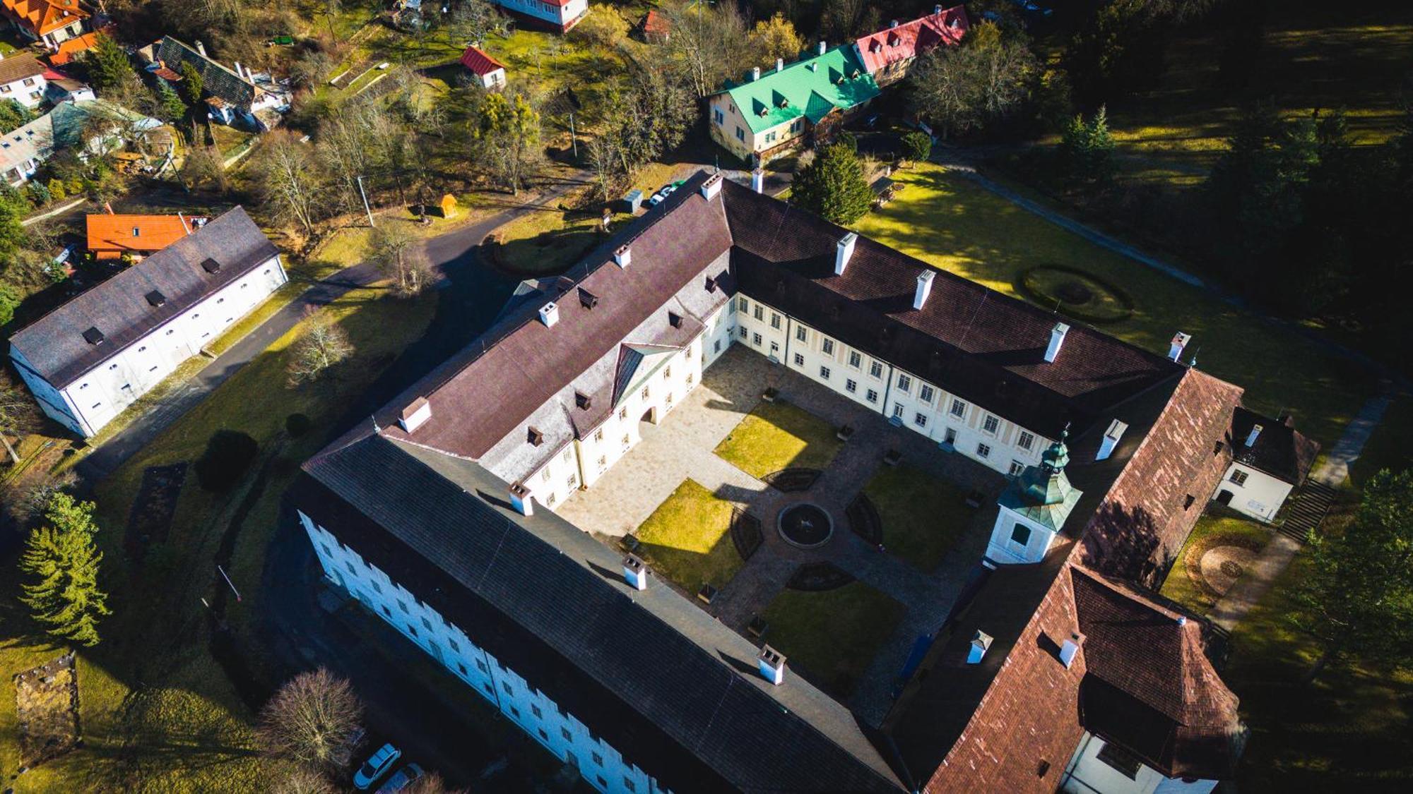 Sovi Dom- Historicke Apartmany Z 19 Storocia, 4Km Od Banskej Stiavnice Svätý Anton Εξωτερικό φωτογραφία