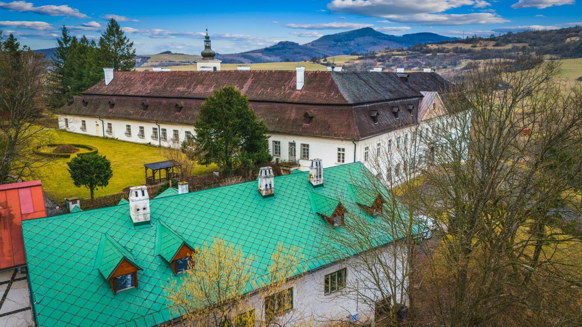 Sovi Dom- Historicke Apartmany Z 19 Storocia, 4Km Od Banskej Stiavnice Svätý Anton Εξωτερικό φωτογραφία